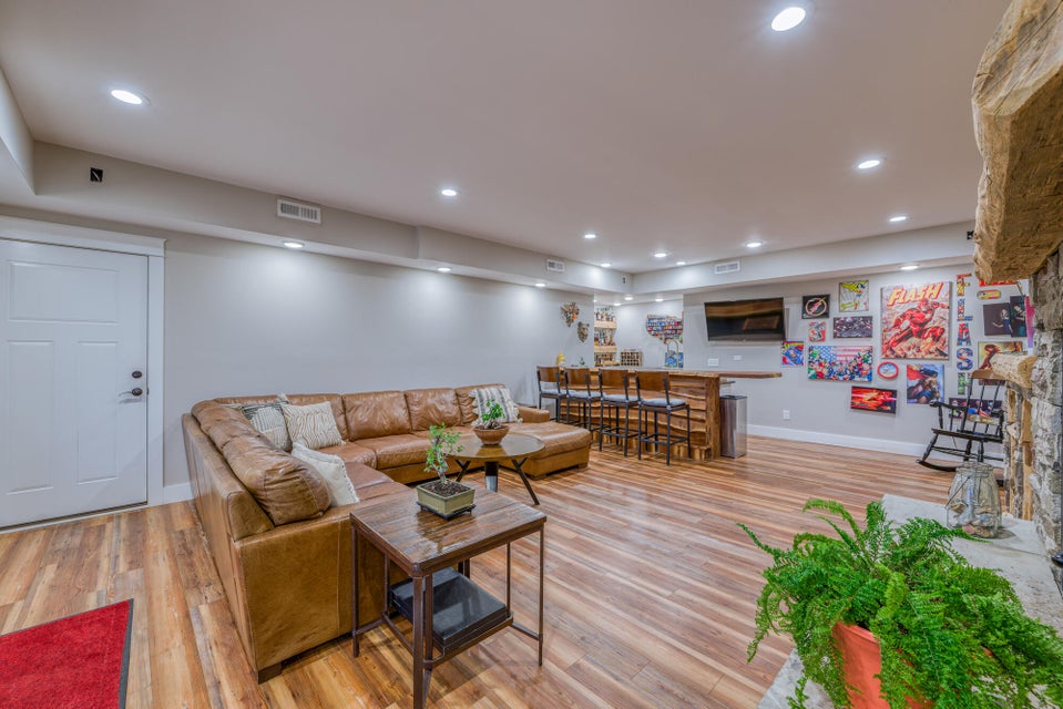 Photo #38: 214 Charlton Court