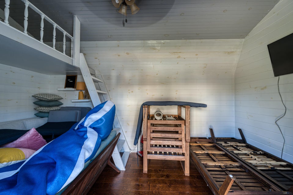 Photo #63: 214 Charlton Court