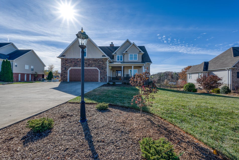 Photo #67: 214 Charlton Court