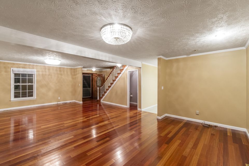 Photo #9: 160 Deerchase Lane