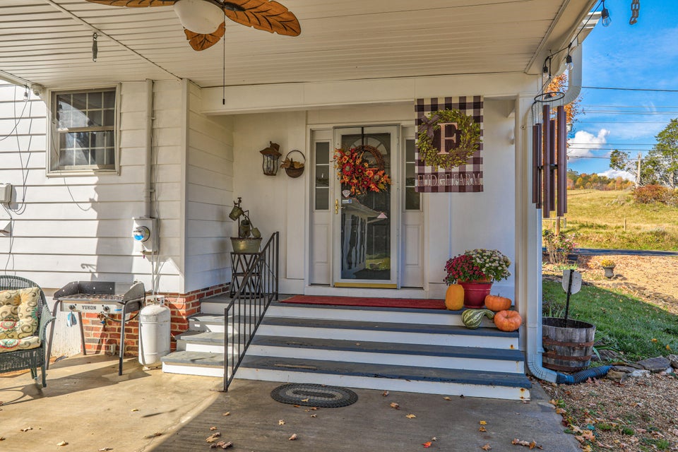 Photo #18: 2620 Main Street
