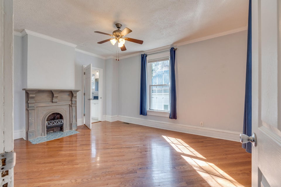 Photo #18: 309 Poplar Street
