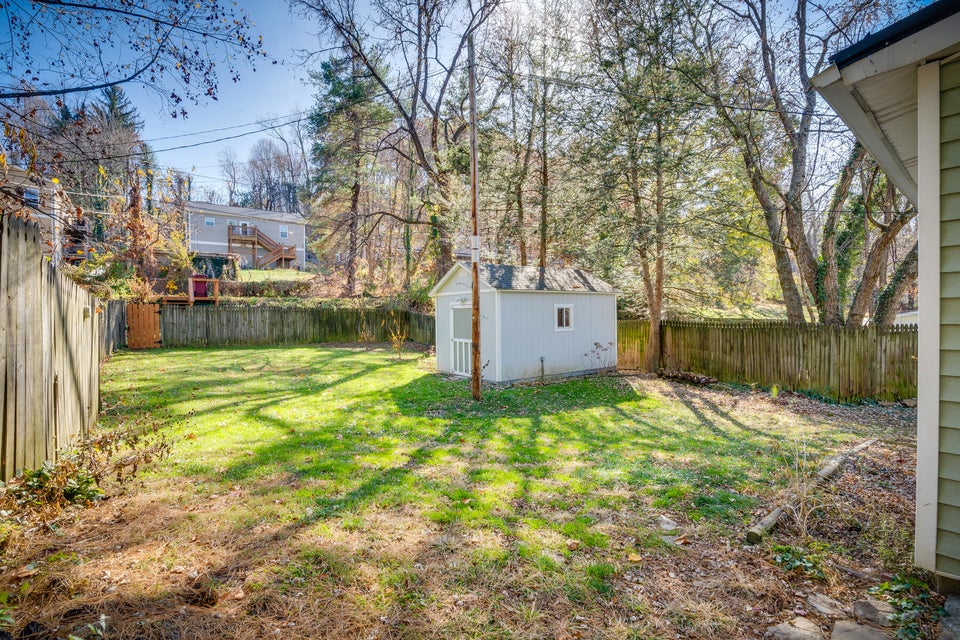 Photo #26: 309 Poplar Street