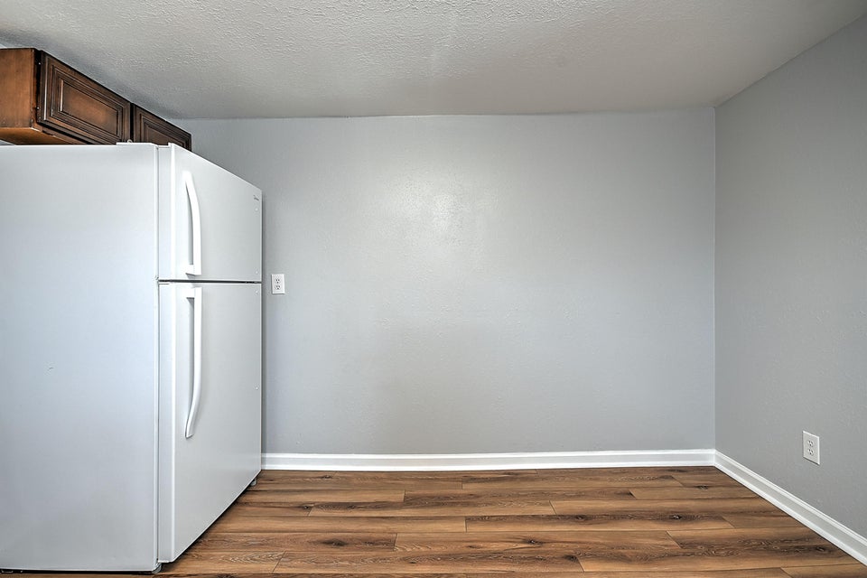 Photo #9: 1105 Miller Street