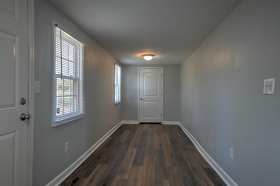 Photo #12: 1105 Miller Street