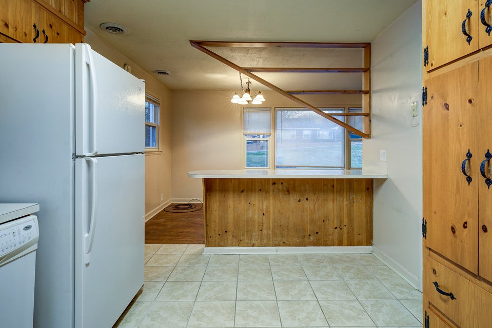 Photo #16: 129 Suncrest Street