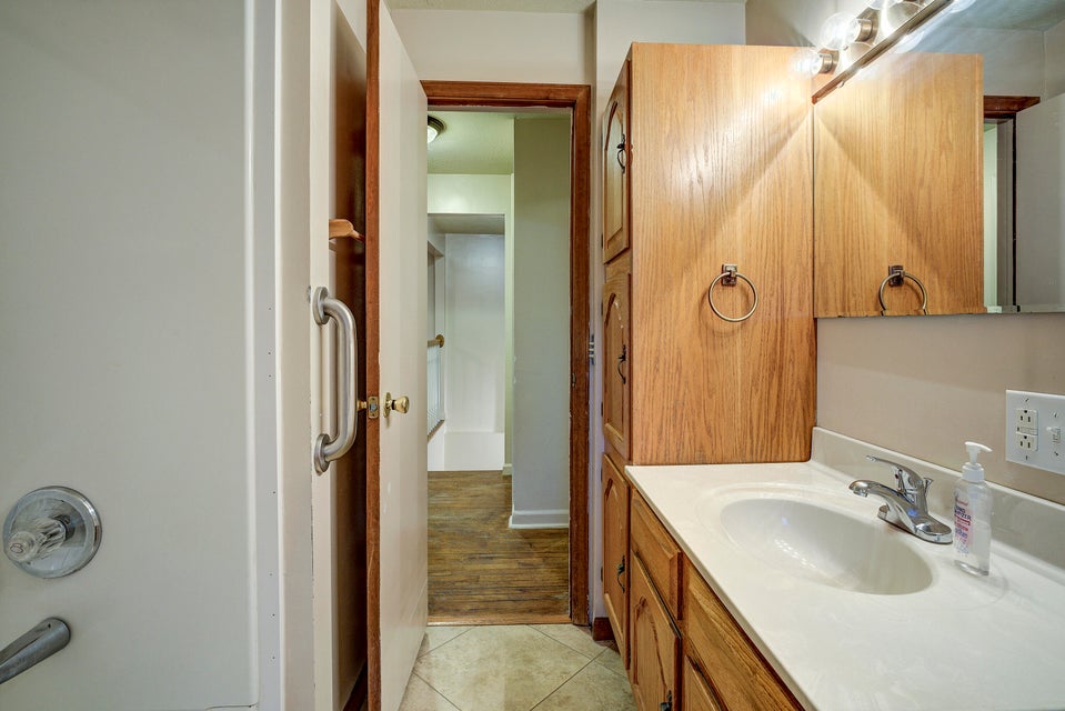 Photo #24: 129 Suncrest Street