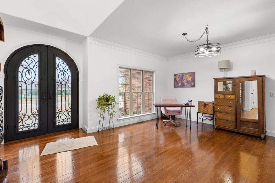 Photo #3: 5214 Aspen Avenue