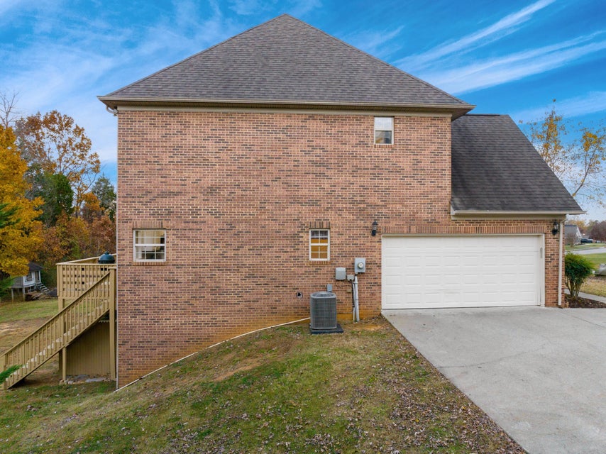 Photo #38: 5214 Aspen Avenue