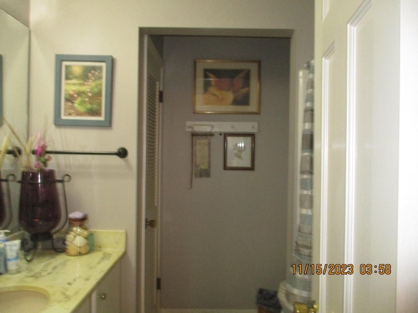 Photo #24: 2041 Louita Avenue
