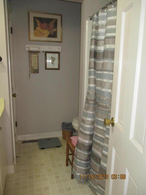Photo #26: 2041 Louita Avenue