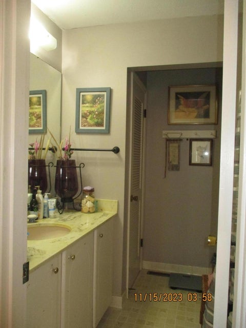Photo #25: 2041 Louita Avenue
