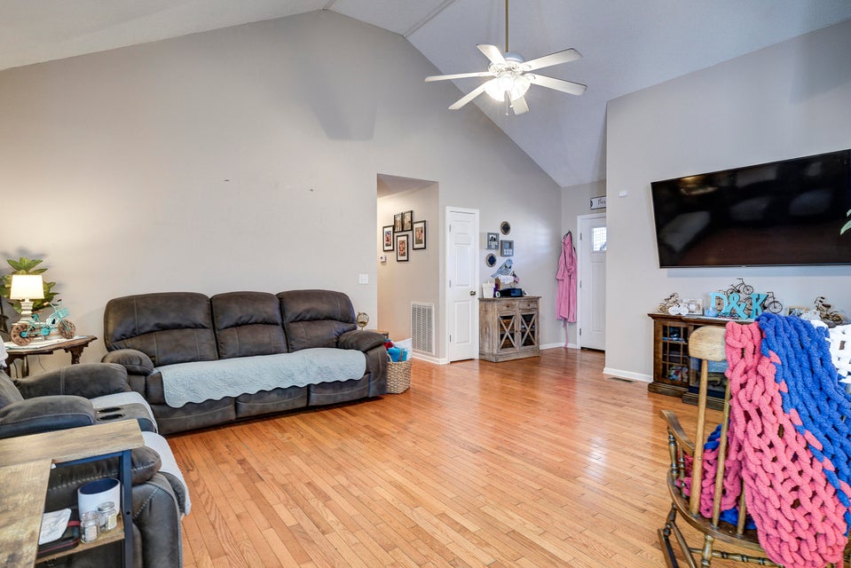 Photo #11: 1625 Sevier Terrace Drive