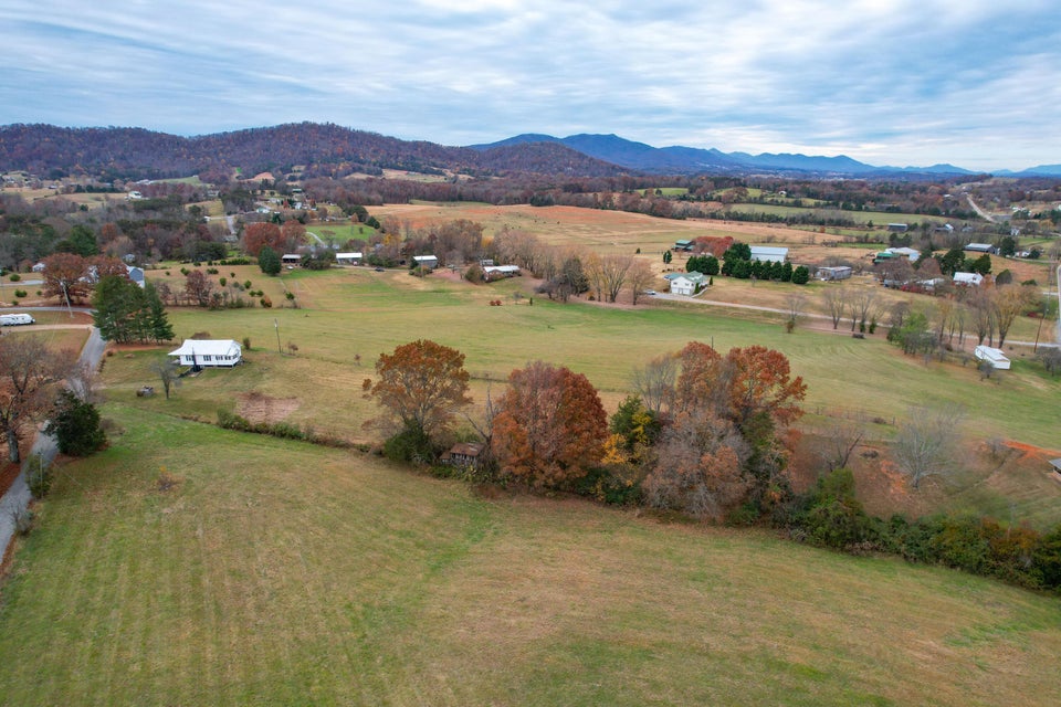 Photo #44: 270 Dixie Road