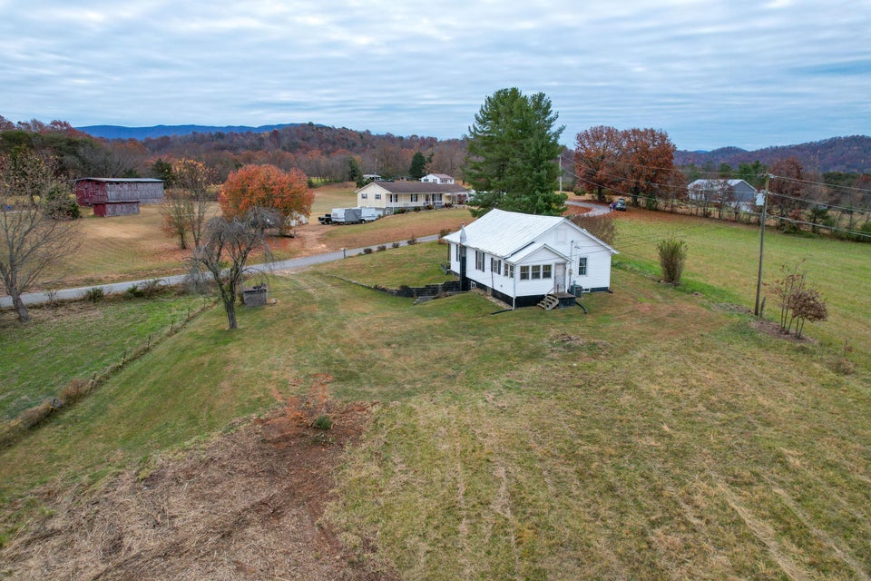 Photo #3: 270 Dixie Road