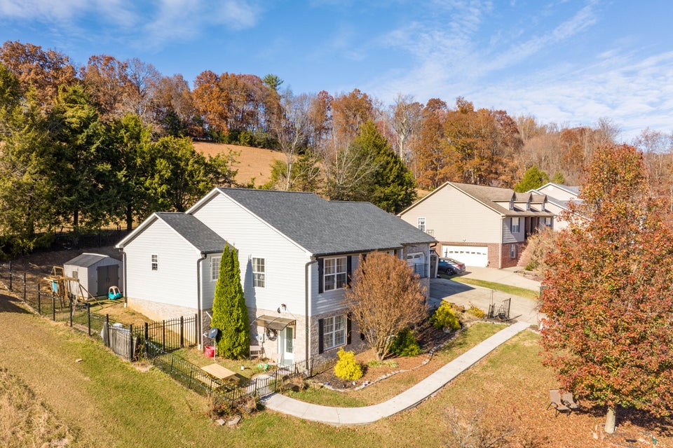 Photo #3: 141 Olde Farm Drive