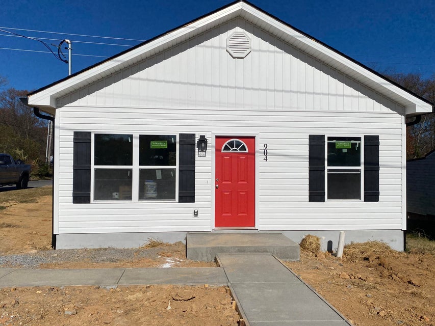 Photo #3: 904 Long Street