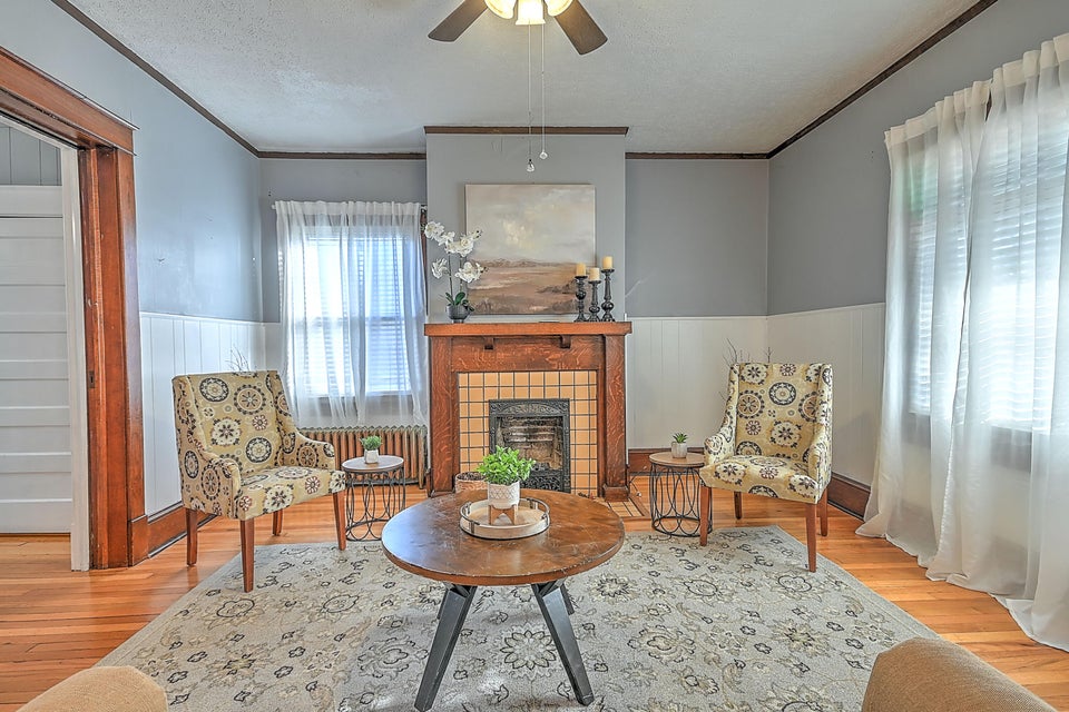 Photo #9: 505 Maryland Avenue