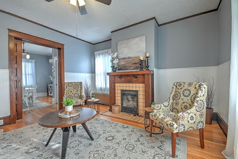 Photo #13: 505 Maryland Avenue
