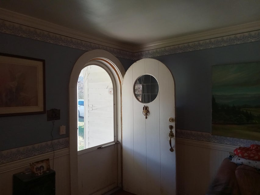 Photo #18: 136 Forest Avenue