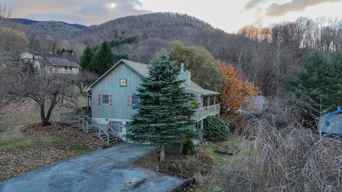 Photo #3: 105 Orchard Meadows