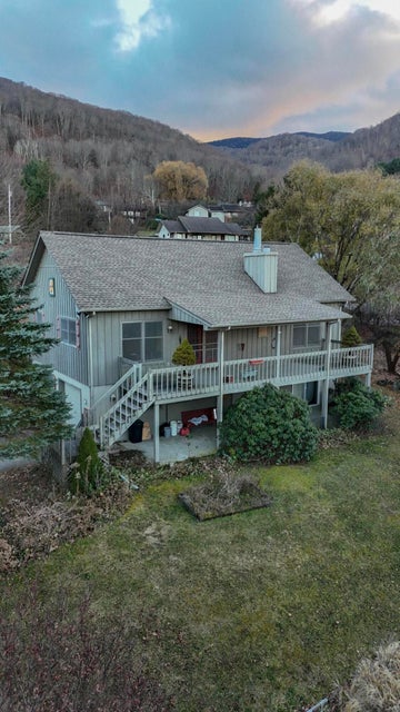 Photo #4: 105 Orchard Meadows