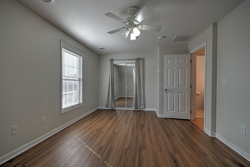 Photo #33: 474 Elbert Way