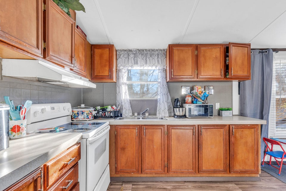 Photo #19: 607 Spring Avenue Avenue