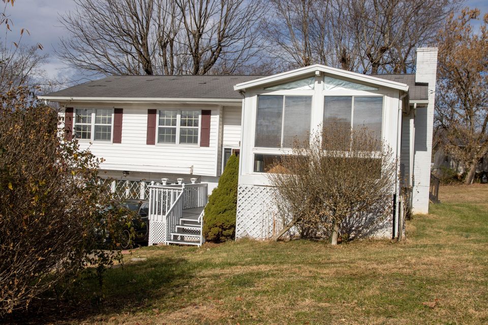 Photo #3: 280 Taylortown Road