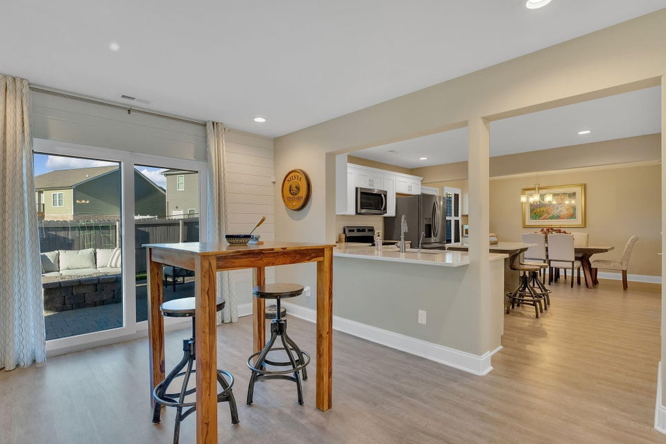 Photo #6: 1193 Lemongrass Drive