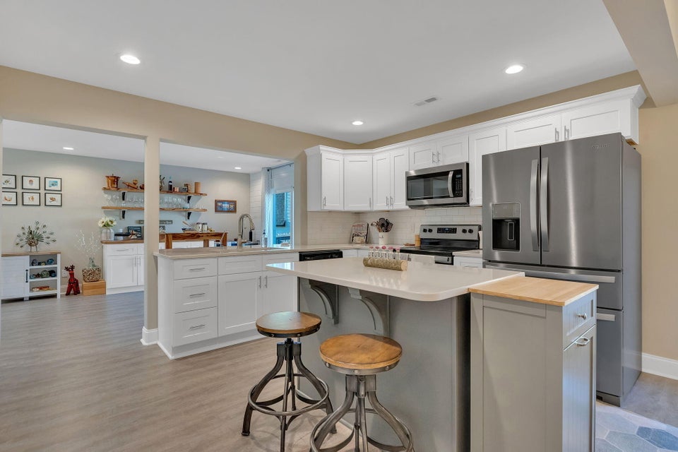 Photo #8: 1193 Lemongrass Drive