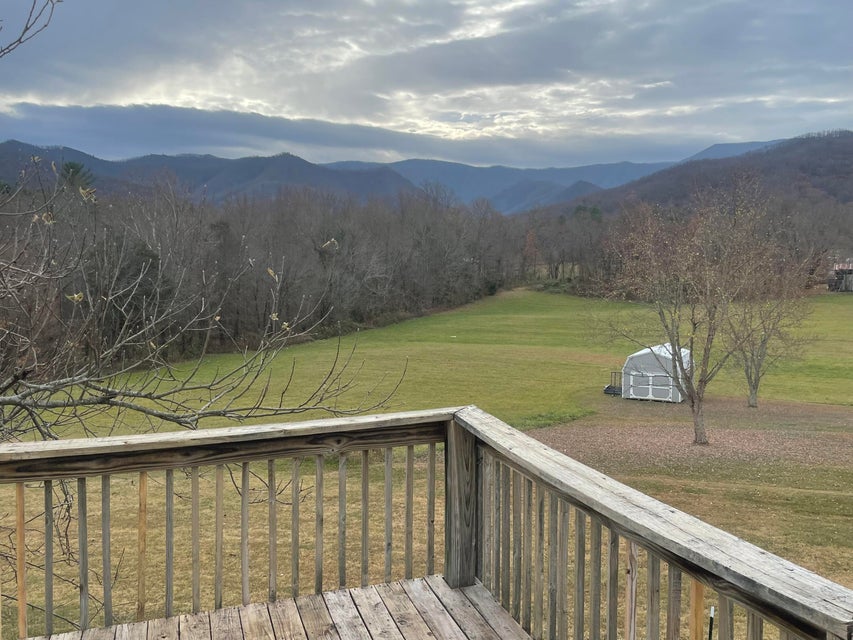 Photo #46: 261 Horse Creek Road