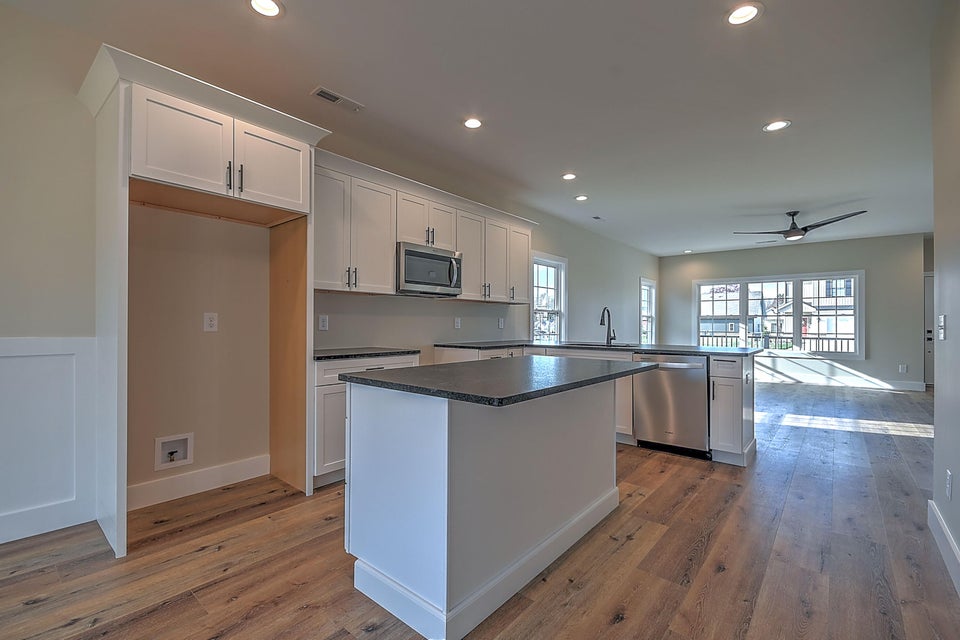 Photo #11: 2837 Mccoy Street
