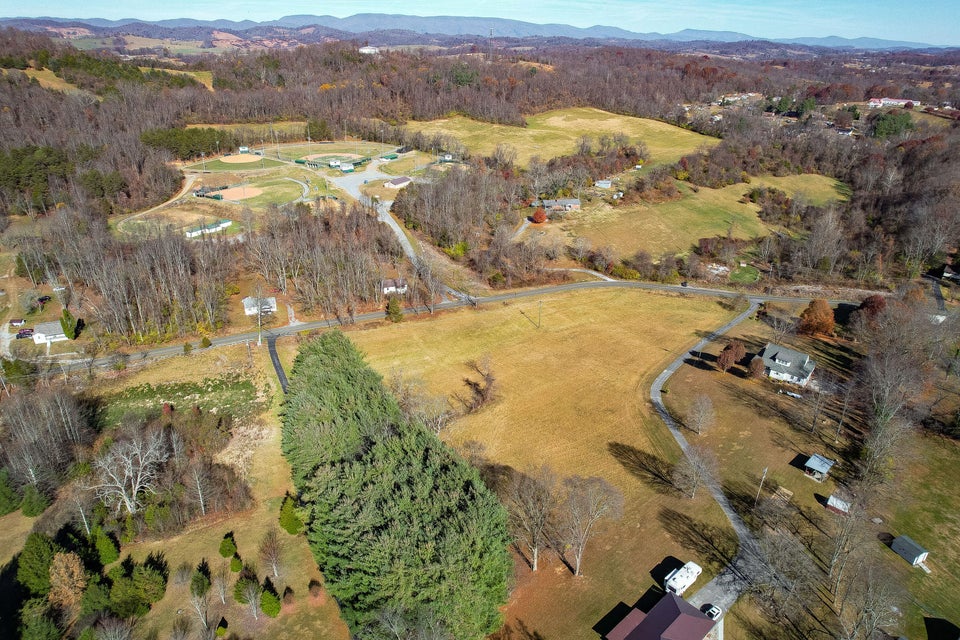 Photo #14: Lot 2 Bordwine Road