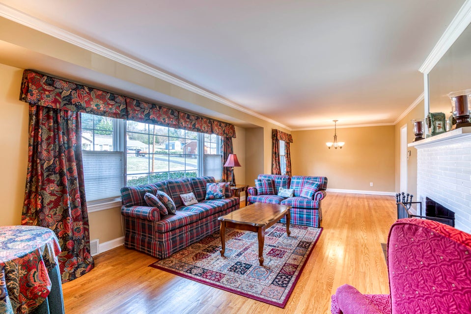 Photo #9: 128 Hemlock Street