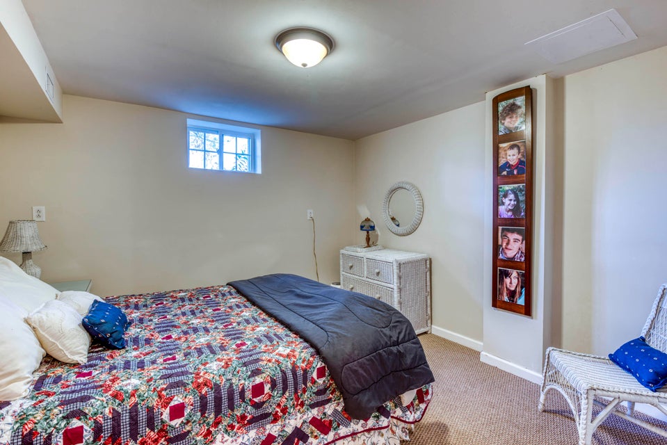 Photo #33: 128 Hemlock Street