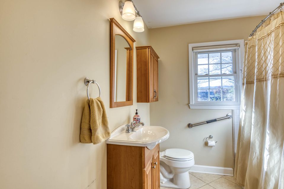 Photo #24: 128 Hemlock Street