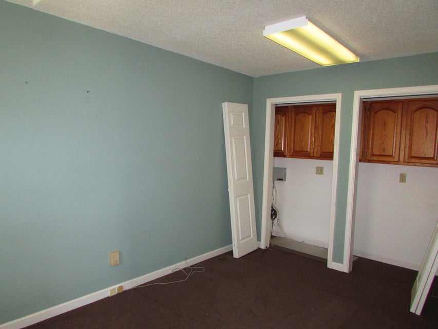 Photo #35: 145 Wilson Avenue