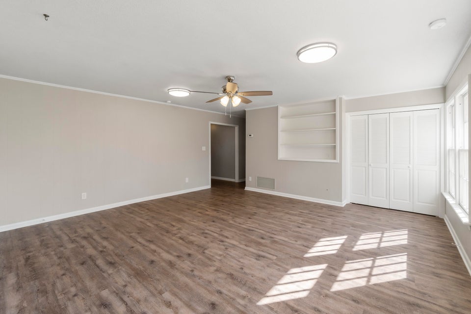 Photo #15: 112 Wayfair Drive