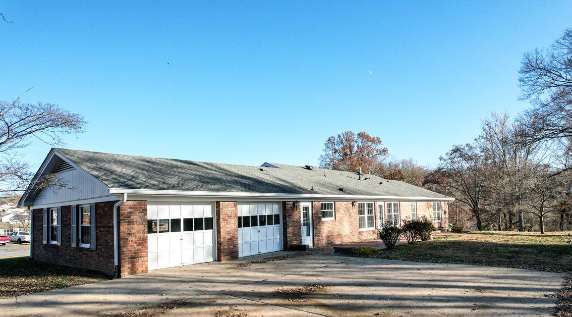 Photo #6: 112 Wayfair Drive