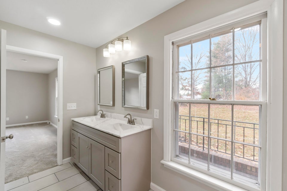 Photo #33: 112 Wayfair Drive