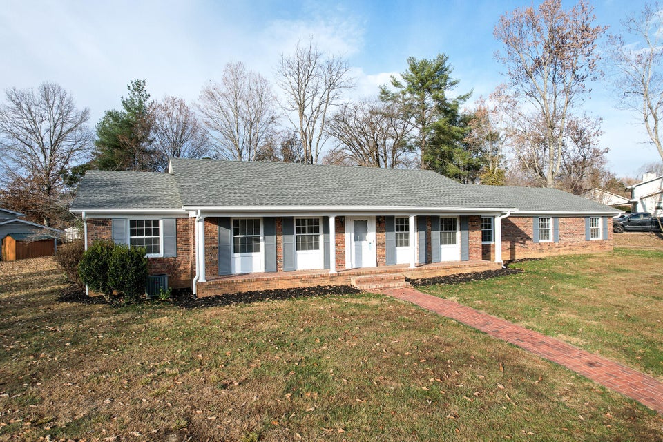Photo #3: 112 Wayfair Drive