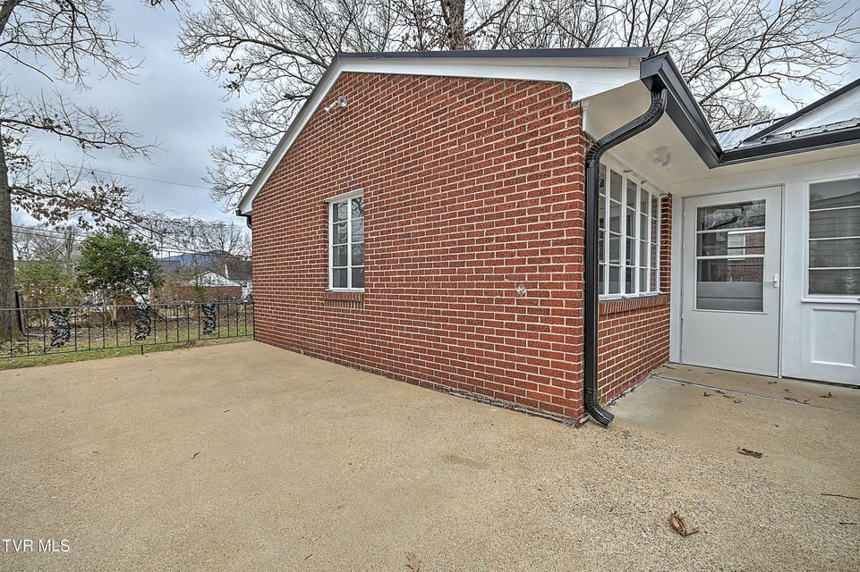 Photo #3: 1285 Catawba Street