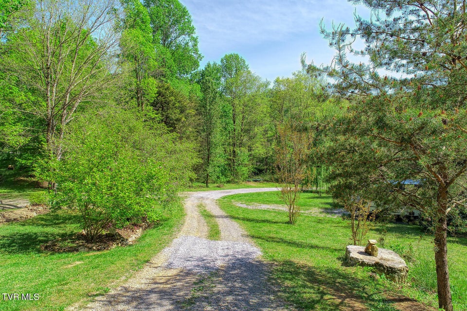 Photo #32: 1585 Poor Valley Road