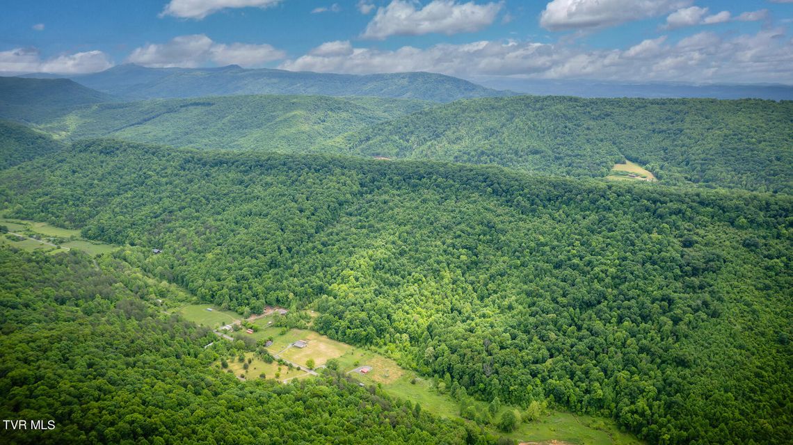 Photo #40: 343 Butcher Valley Road