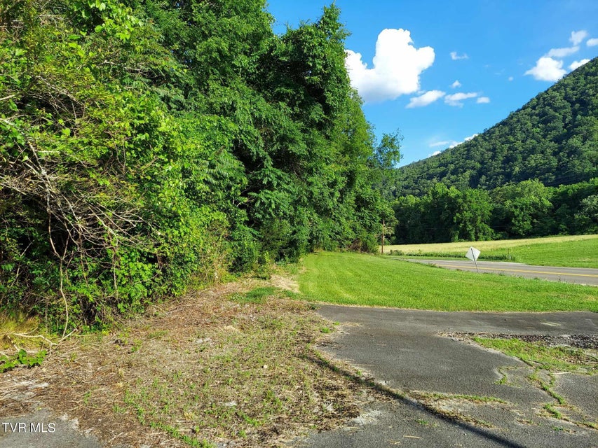 Photo #30: 1924 Highway 25-70 