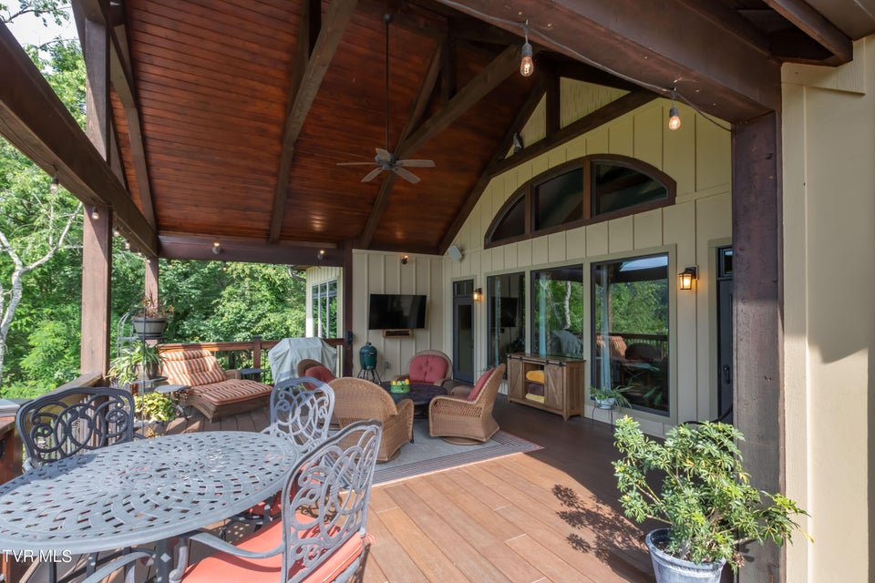 Photo #76: 846 Glenview Drive