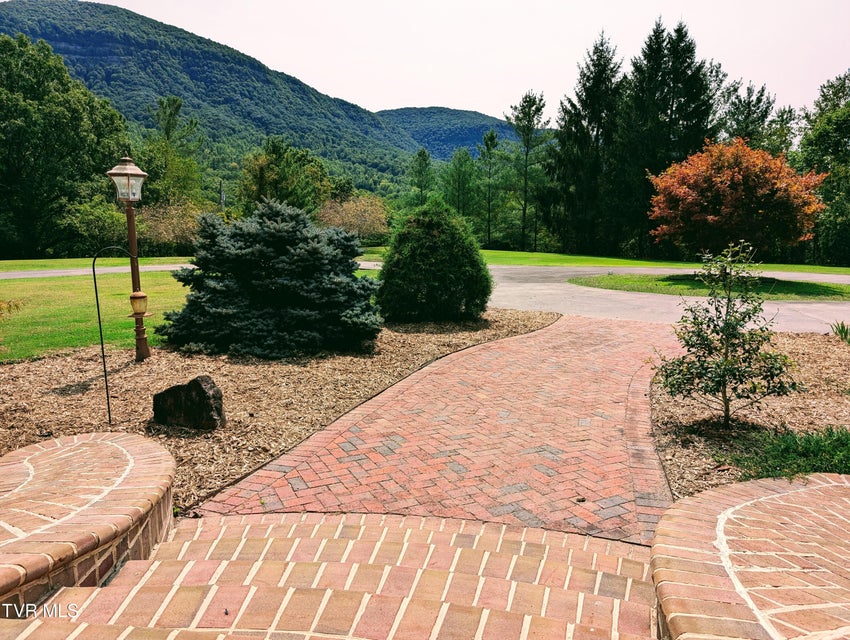 Photo #8: 6005 Powell Valley Road