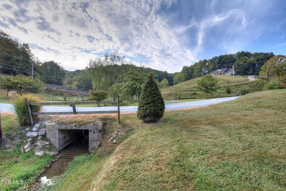 Photo #11: 1579 Bristol Highway
