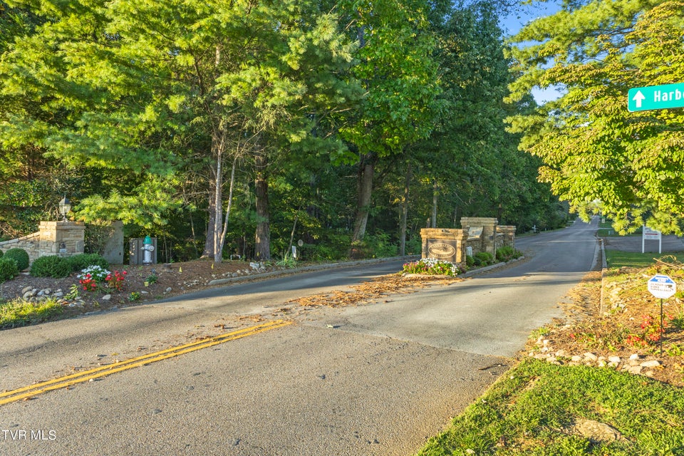 Photo #90: 107 Lake Harbor Drive